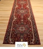 فرش کناره کاشان 700 شانه طرح هریس رنگ‌ لاکی