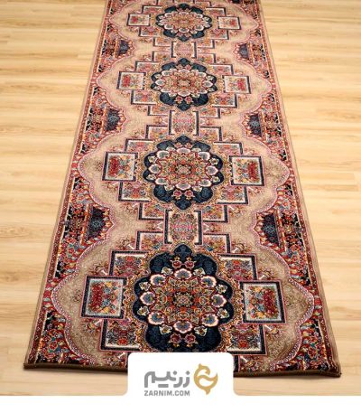 فرش کناره هیوا طرح ناردون رنگ‌ گردوئی